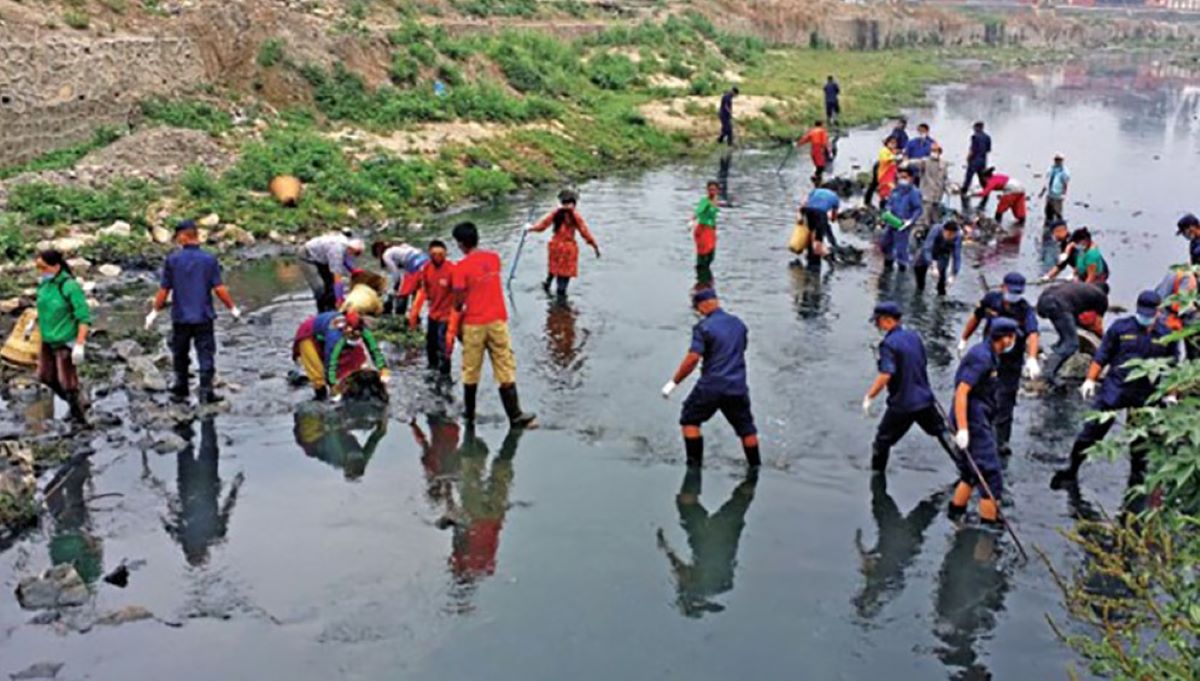 बागमती सफाइ अभियान ४४३औँ सातामा प्रवेश, भाइटीकाको दिन पनि भयो सफाइ